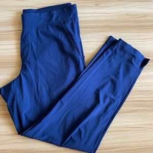 Athleta Brooklyn ankle pant in navy